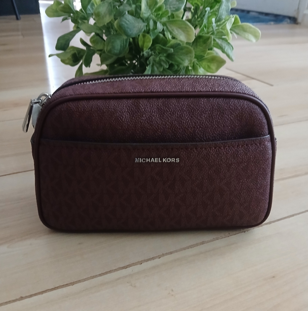NWT Michael Kors Jet Set Crossbody Bag In Oxblood Color Silver Hardware